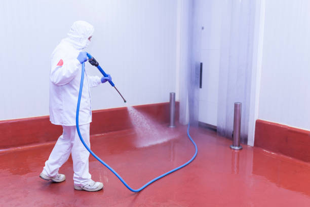 Best Animal Enclosure Cleaning  in Silver Firs, WA